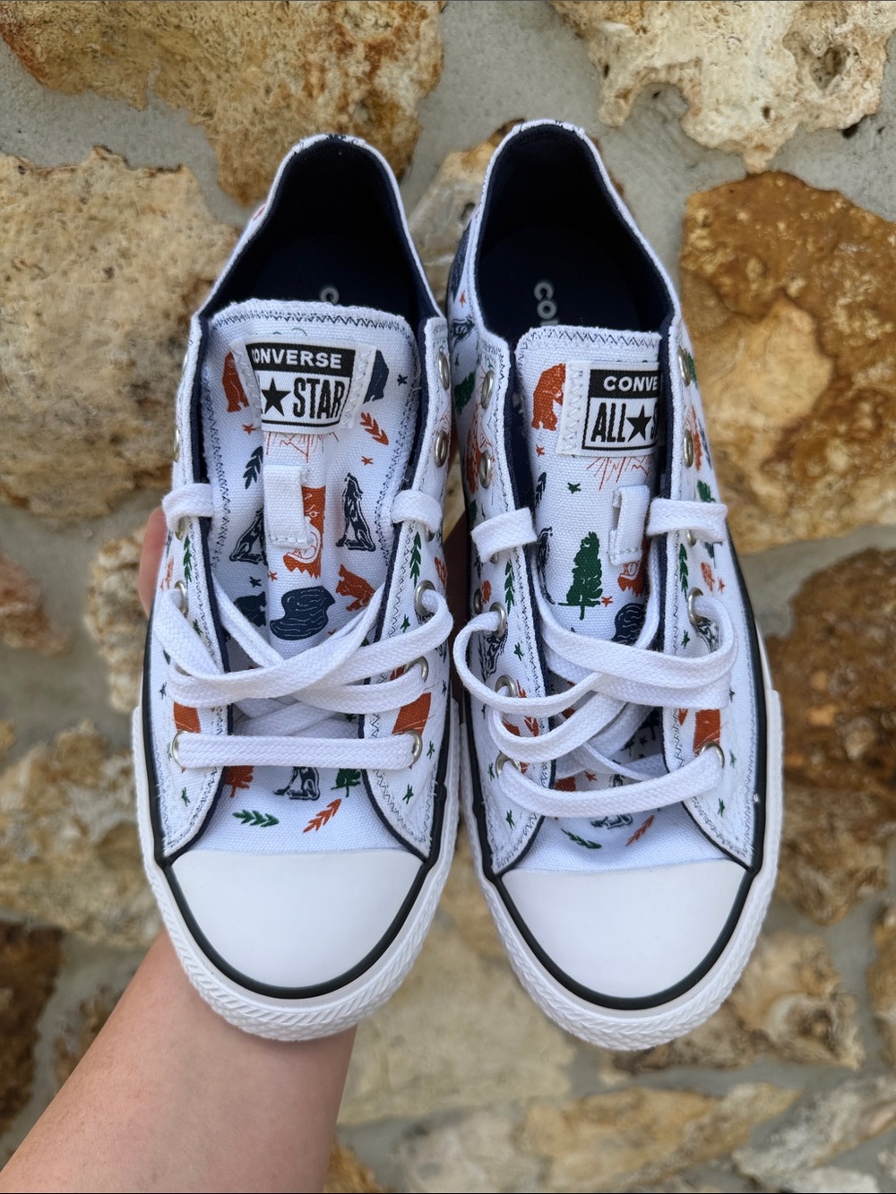 Converse Kids' camp print low tops kids size 5 women’s 7
